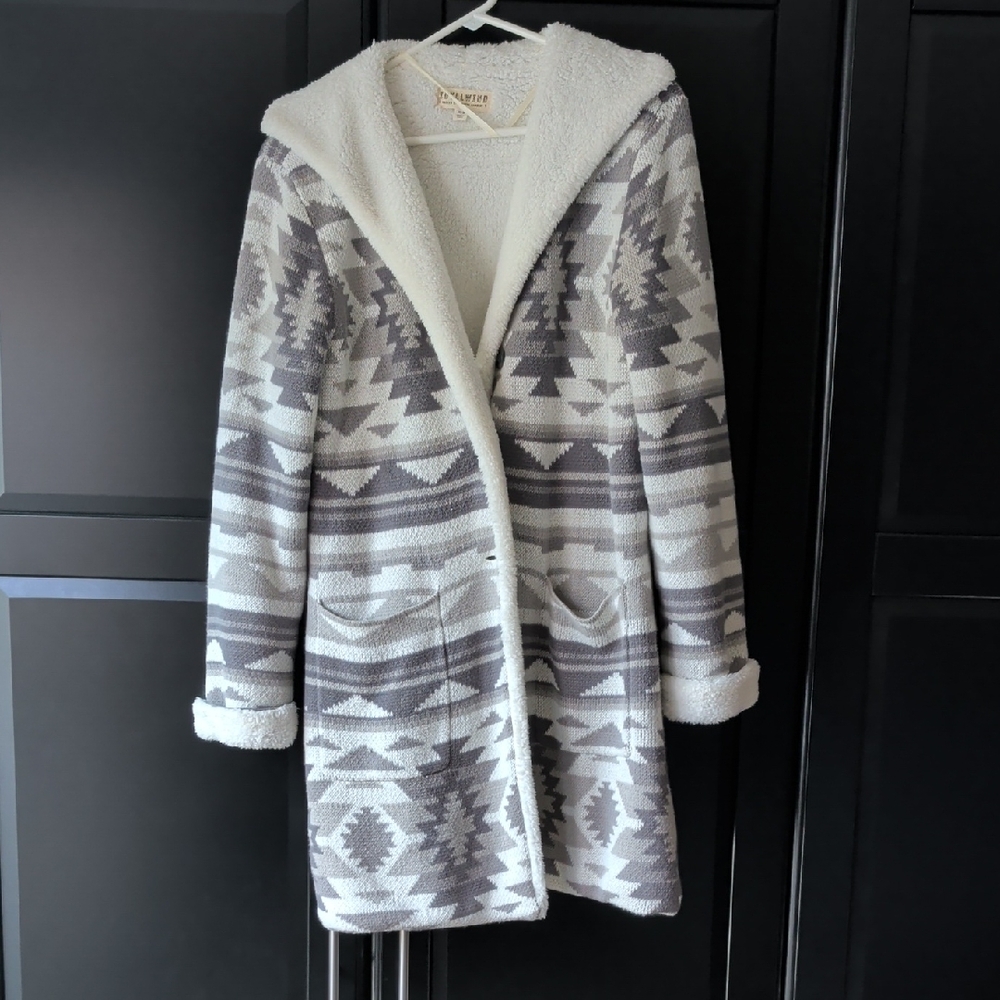 Idyllwind Geometric Patterned Teddy Jacket in Cream and Gray